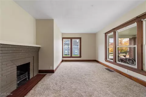 405 Broad St, Wadsworth, OH 44281 photo 7