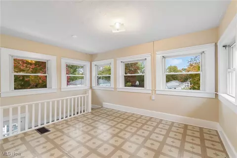 405 Broad St, Wadsworth, OH 44281 photo 20