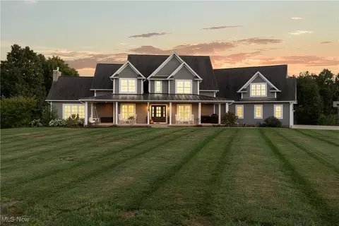 14656 Orrville St NW, North Lawrence, OH 44666