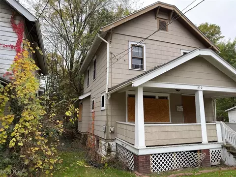 650 Easter Ave, Akron, OH 44307 photo 5