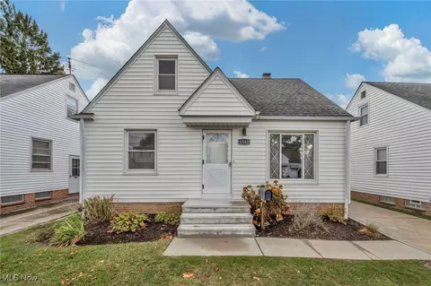 1560 Douglas Rd, Wickliffe, OH 44092