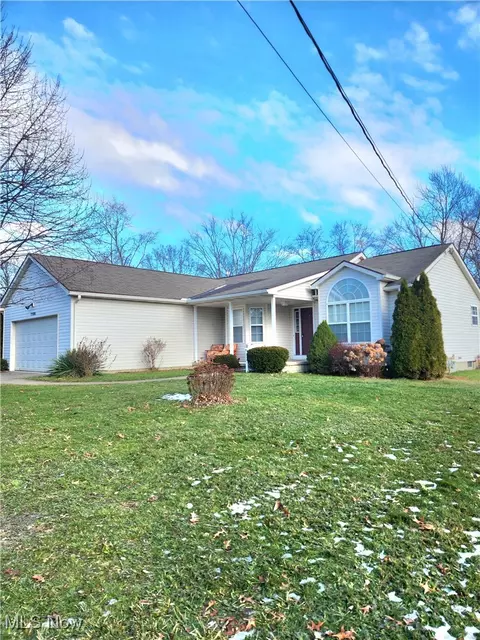 7106 NE Woodell Ave, Canton, OH 44721