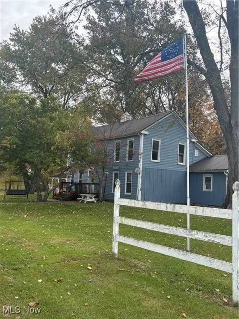 60704 Salem Rd, Salesville, OH 43778