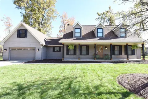 11431 Villa Grande Dr, North Royalton, OH 44133