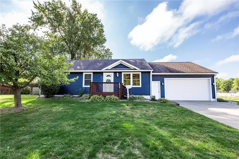 632 Thoreau Ave, Akron, OH 44306