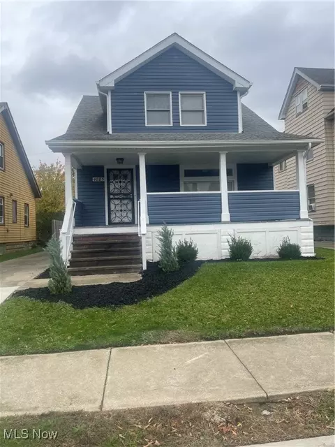 4885 E 107th St, Garfield Heights, OH 44125