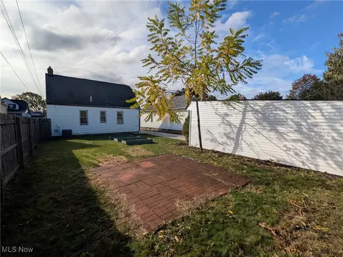 Exterior - 6306 Gilbert Ave, Parma, OH 44129 photo 7 of 9