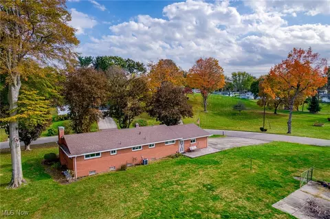 3625 Alpine St NE, Canton, OH 44721 photo 43