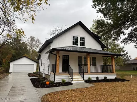10001 N Marks Rd, Strongsville, OH 44149
