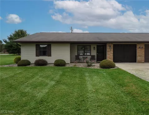 1232 Schneiders Crossing Rd NW #A, Dover, OH 44622