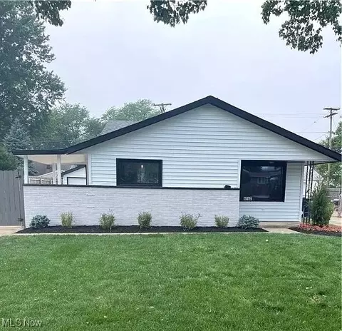 4562 W 192nd St, Cleveland, OH 44135