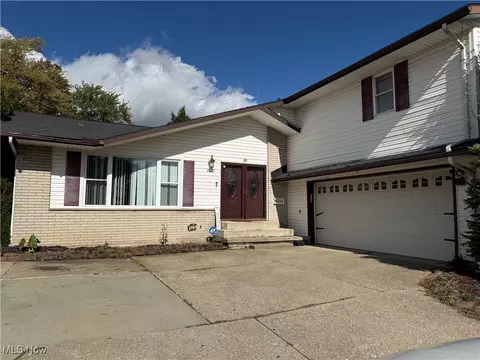 2830 Brian Dr, Parma, OH 44134 photo 1