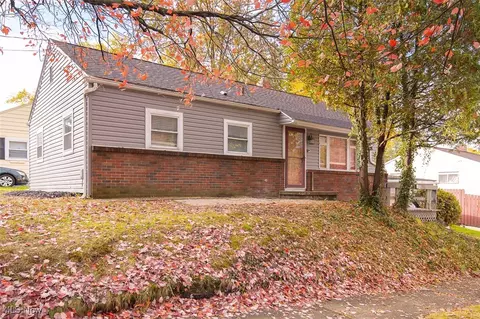 1376 Tioga Ave, Akron, OH 44305
