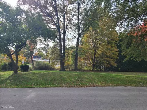 550 Washington Ave, Ravenna, OH 44266