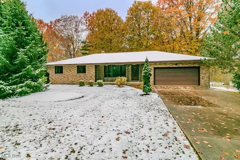 2784 Oak St, Willoughby Hills, OH 44094 photo 3
