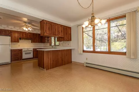 2784 Oak St, Willoughby Hills, OH 44094 photo 11