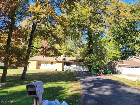 2115 Samira, Stow, OH 44224