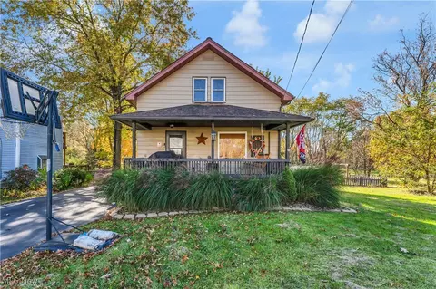 1452 Furnace St, Mineral Ridge, OH 44440