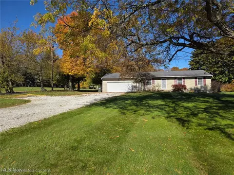 4791 Pioneer Trl, Mantua, OH 44255