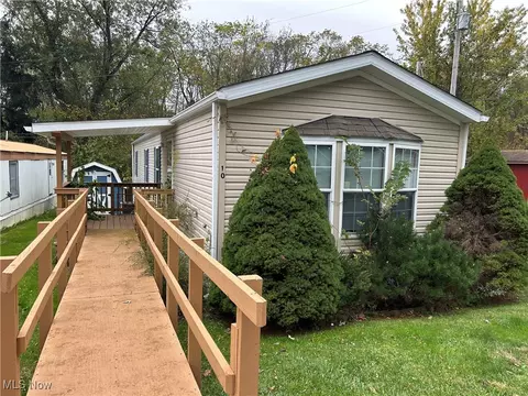 50023 Lin Chris Dr, Saint Clairsville, OH 43950
