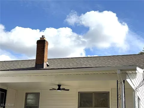 Exterior - 1696 E 236th St, Euclid, OH 44117 photo 12 of 16