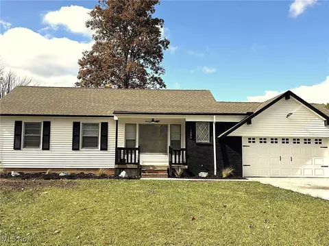 Exterior - 1696 E 236th St, Euclid, OH 44117 photo 3 of 16
