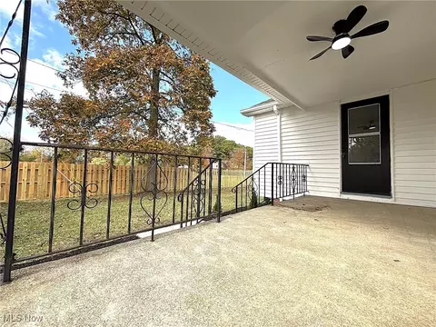 Exterior - 1696 E 236th St, Euclid, OH 44117 photo 8 of 16