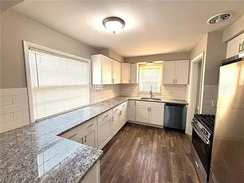 Kitchen - 1696 E 236th St, Euclid, OH 44117 photo 2 of 9