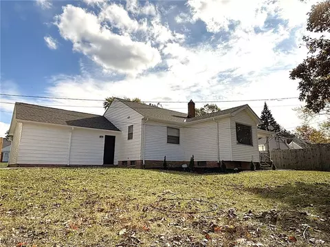 Exterior - 1696 E 236th St, Euclid, OH 44117 photo 14 of 16