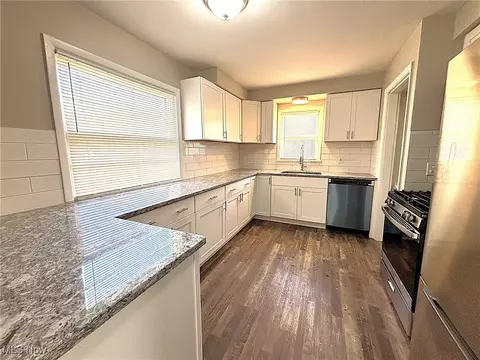 Kitchen - 1696 E 236th St, Euclid, OH 44117 photo 3 of 9