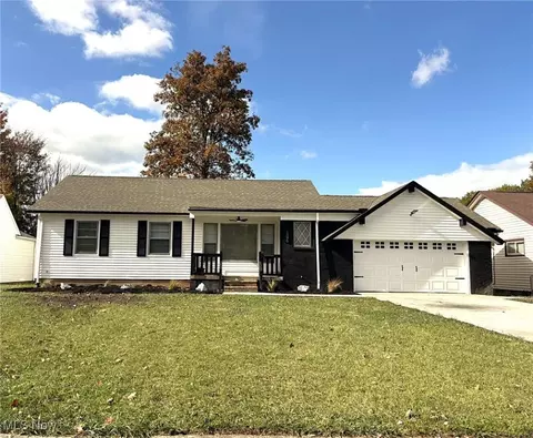 Exterior - 1696 E 236th St, Euclid, OH 44117 photo 2 of 16