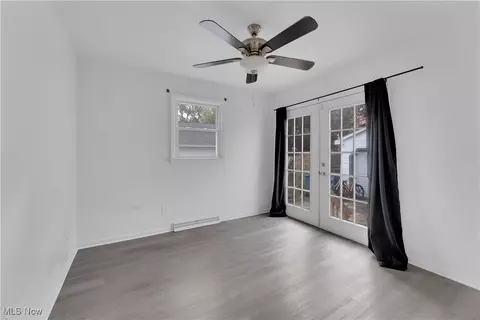Bedroom - 608 Maplewood Ave, Struthers, OH 44471 photo 1 of 4