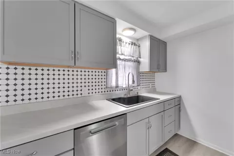 Kitchen - 608 Maplewood Ave, Struthers, OH 44471 photo 2 of 3