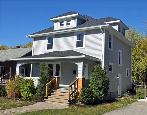 910 W 14th St, Lorain, OH 44052