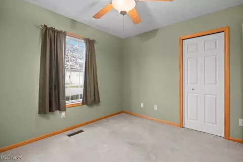 Bedroom - 222 Stonehedge Dr, Elyria, OH 44035 photo 2 of 8