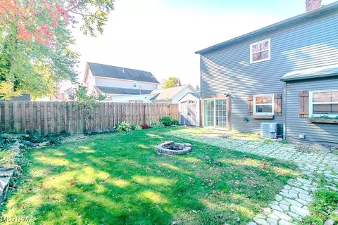 951 Shadowrow Ave, Willoughby, OH 44094 photo 3