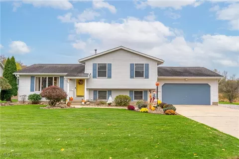 1702 Gulf St NW, Uniontown, OH 44685