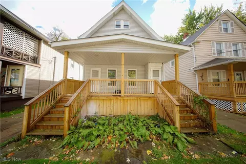 9905-9907 Zimmer Ave, Cleveland, OH 44102