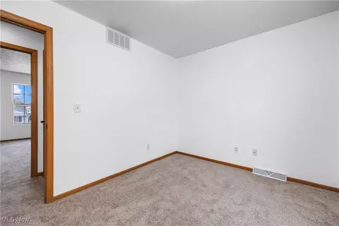 132 Warden Ave, Elyria, OH 44035 photo 30