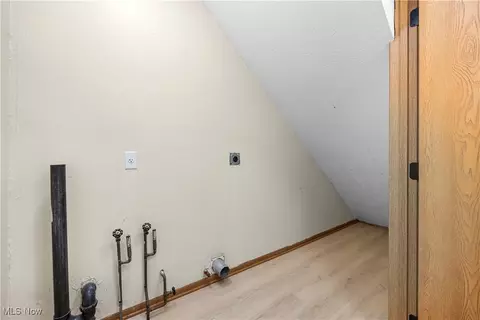 132 Warden Ave, Elyria, OH 44035 photo 16