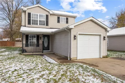 132 Warden Ave, Elyria, OH 44035 photo 2