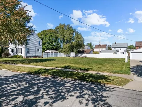 6904 6908 Southfield Ave, Cleveland, OH 44144