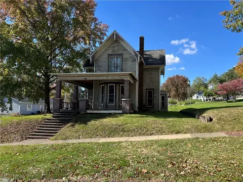 261 N Main St, Shreve, OH 44676