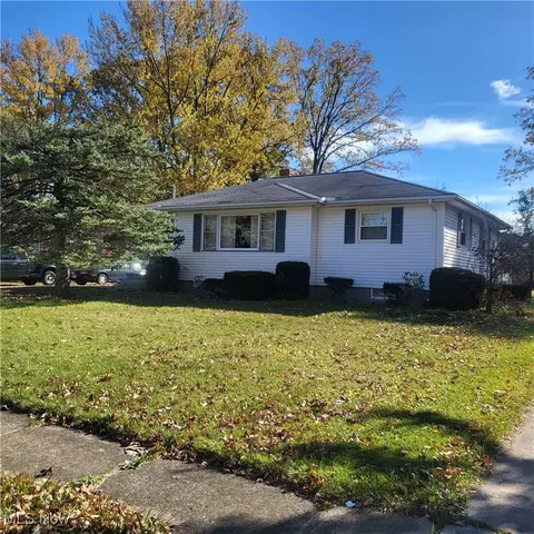 1321 Westwood Dr, Lorain, OH 44053