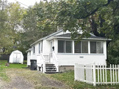 1014 Harrison St NE, Warren, OH 44483