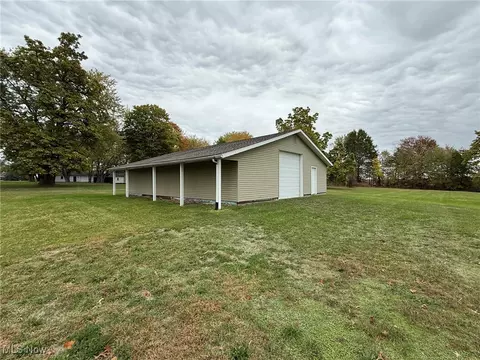 Ben Fulton Avenue, North Lawrence, OH 44666