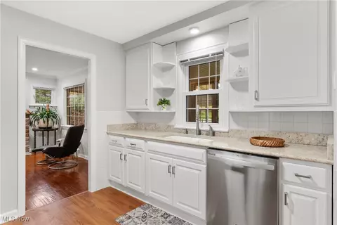 Kitchen - 36725 Pettibone Rd, Solon, OH 44139 photo 1 of 2