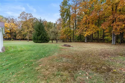Exterior - 36725 Pettibone Rd, Solon, OH 44139 photo 8 of 12