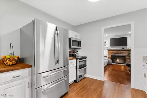 Kitchen - 36725 Pettibone Rd, Solon, OH 44139 photo 2 of 2
