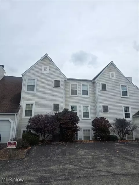 1201 W River Rd N #A3, Elyria, OH 44035
